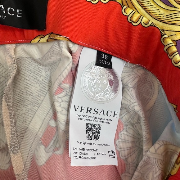 Versace Heritage Print Ankle Crop Leggings - Picture 14 of 16